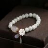 White Jade Shell Floral Beaded Bracelet