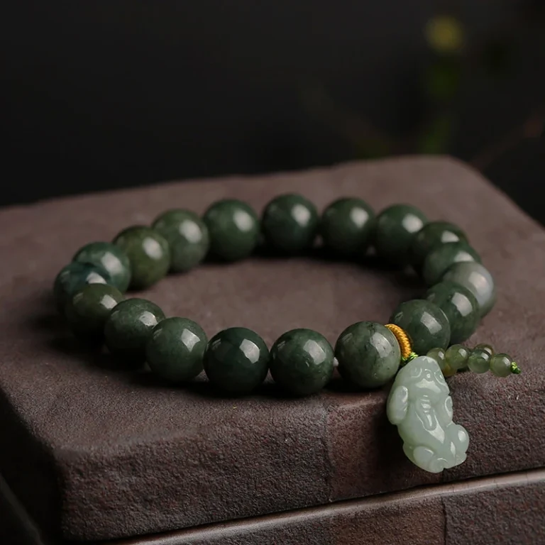 Natural jade bracelet meaning and spiritual protection jewelry