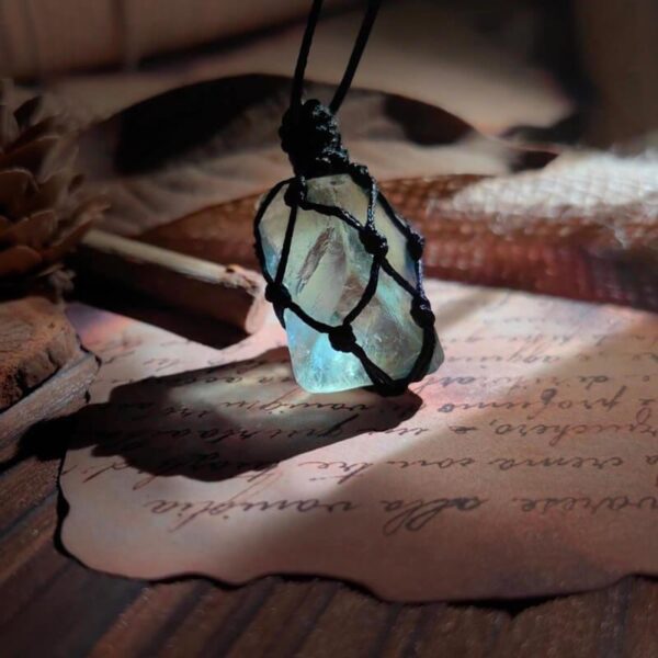 product-image-ec43b429edba Fairy's Kiss Green Fluorite Healing Crystal Pendant Necklace